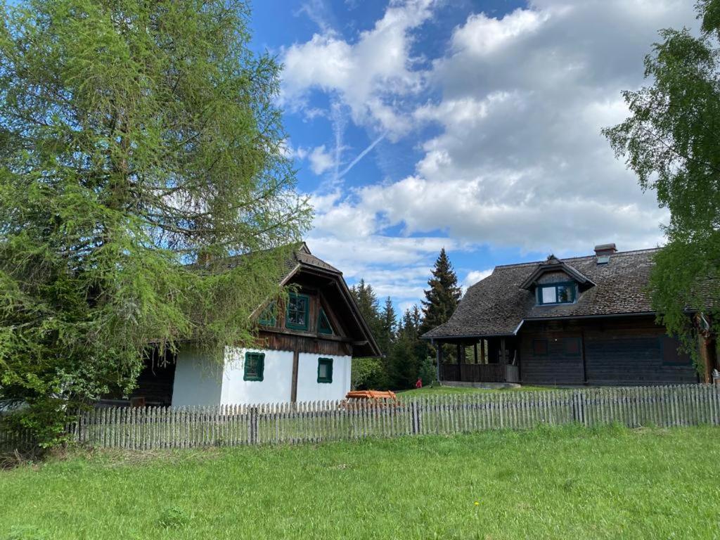 Ferienhaus Waldtraum Sankt Veit an der Glan Exterior foto